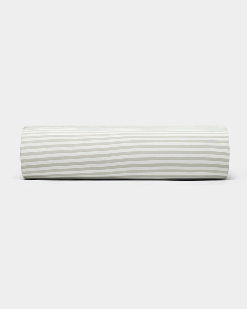 The Cozy Earth Bamboo Sheet Set is shown against a plain white background.