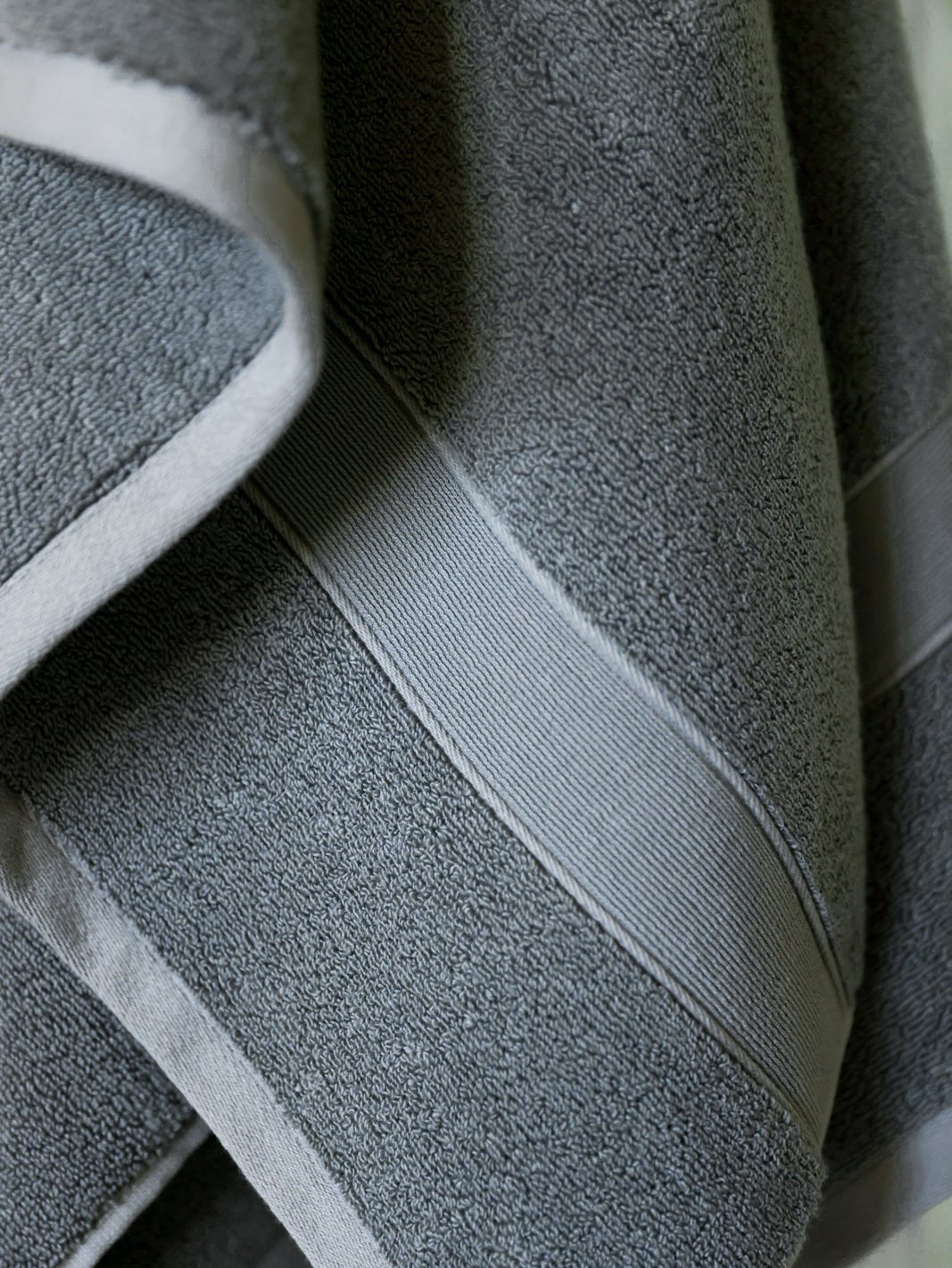 Close up of charcoal luxe bath towel 