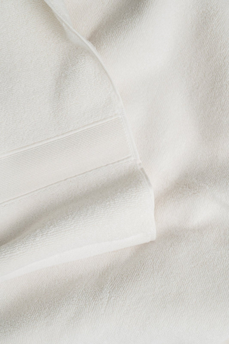 Close up of seashell luxe bath towel